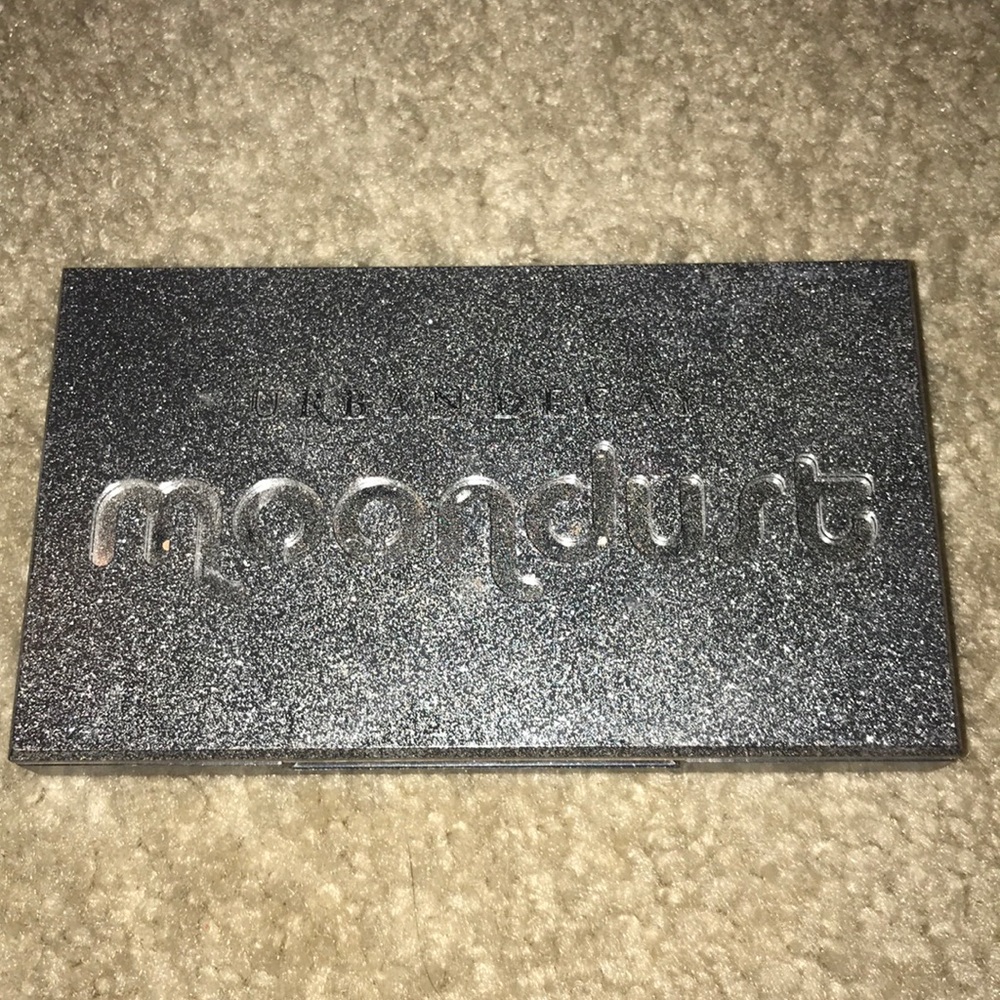 Urban Decay Moon Dust Palette